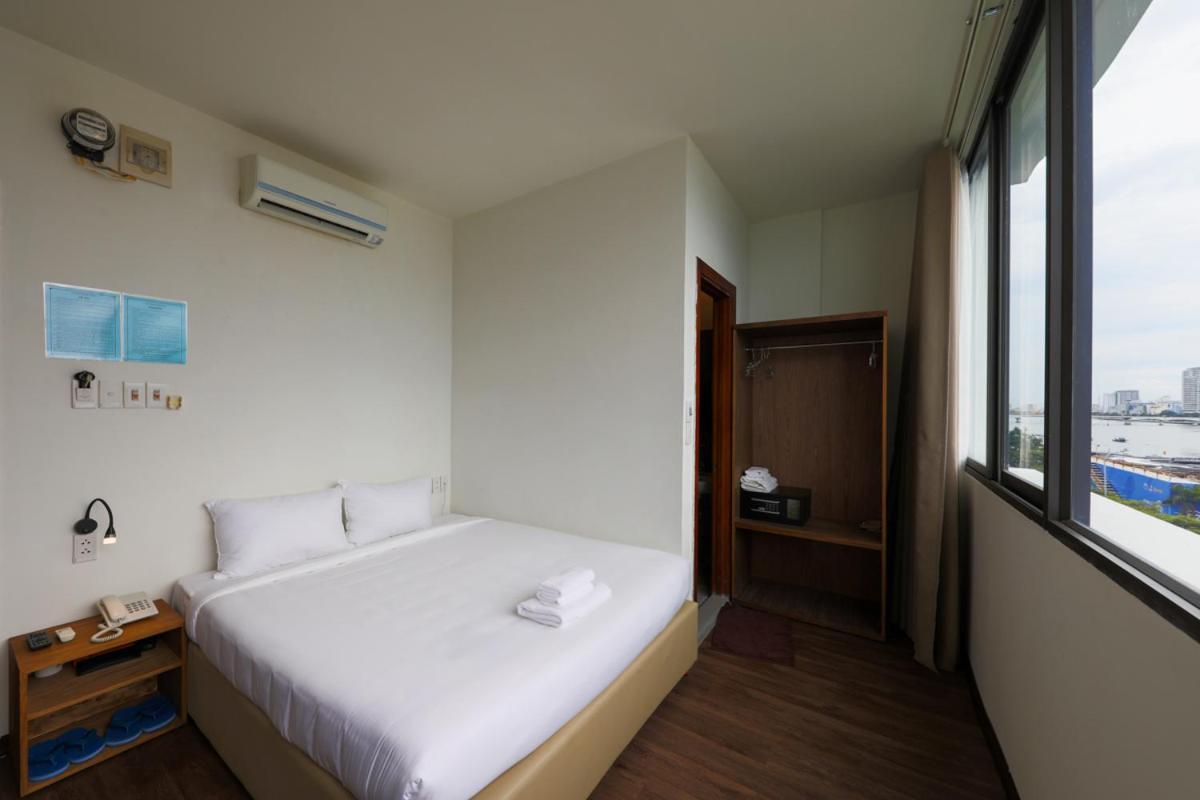 Vitalis Riverside 2*
